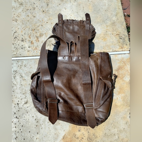 Avirex brown large oversized adjustable straps buckle leather knapsack - Picture 4 of 8